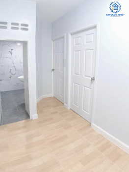 *****ทาวน์เฮ้าส์มือสองย่านนนทบุรี ม.ศุภากร บางกรวย-ไทรน้อย เนื้อที่ 18 ตร.ว. ฟังก์ชัน 3 ห้องนอน 2 ห้องน้ำ 1 ที่จอดรถ รีโนเวทใหม่ พร้อมเข้าอยู่ บนทำเลเชื่อมต่อถ.บางกรวย-ไทรน้อย, ถ.กาญจนาภิเษก, ถ.ชัยพฤกษ์ ในราคาคุ้มสุดในย่าน!